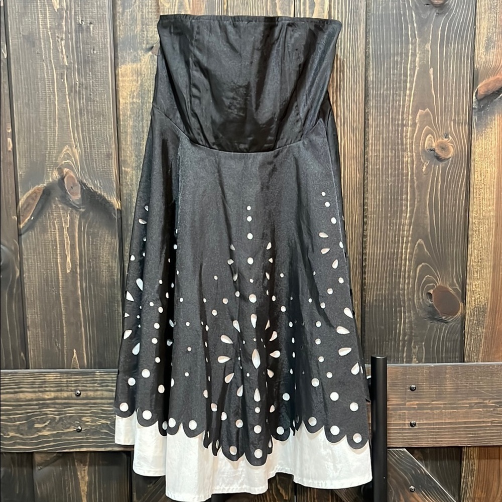 Anthropologie RYU Mini Dress M Black White‎ Cutout Overlay Floral Boho Strapless